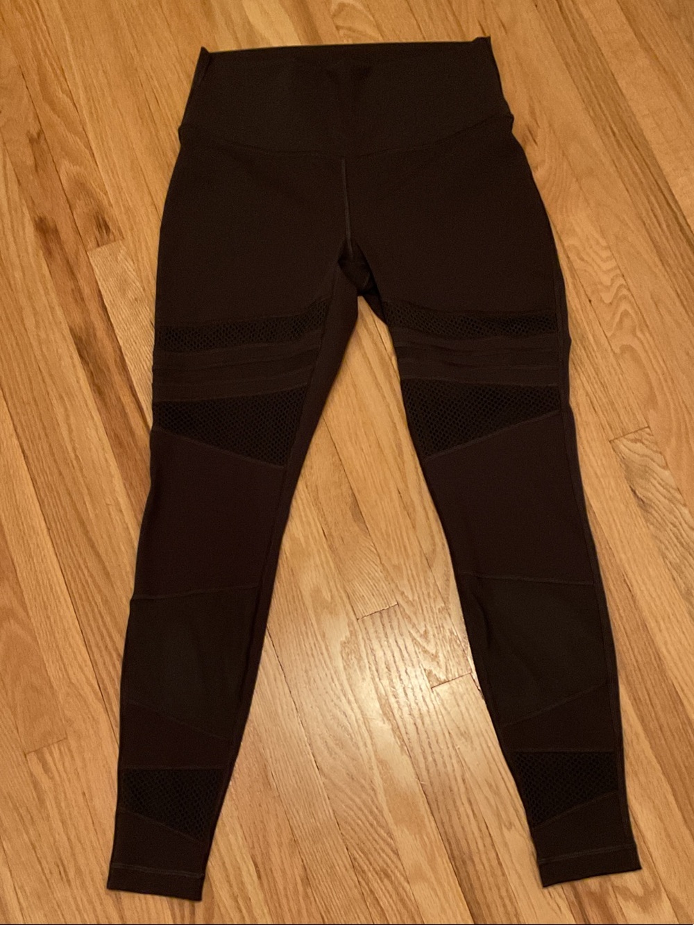 Lululemon Black High Rise Cropped Leggings Mesh Panel Athletic Yoga Pants